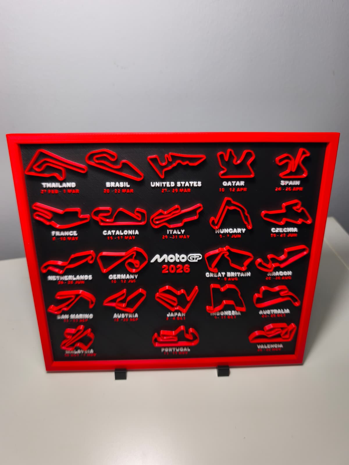 soporte decoracion calendaario moto gp 2026 Calendario Moto GP 2026 - Imagen 1